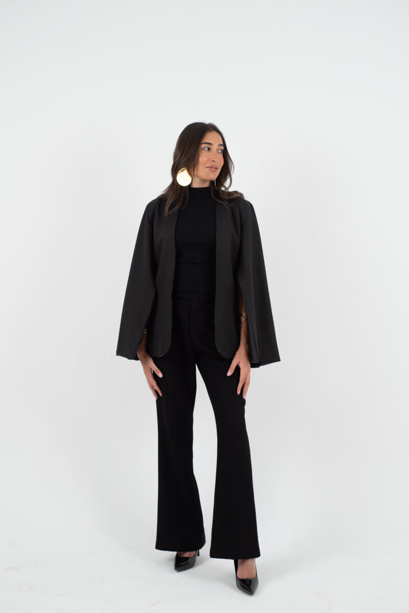 Velar Cape